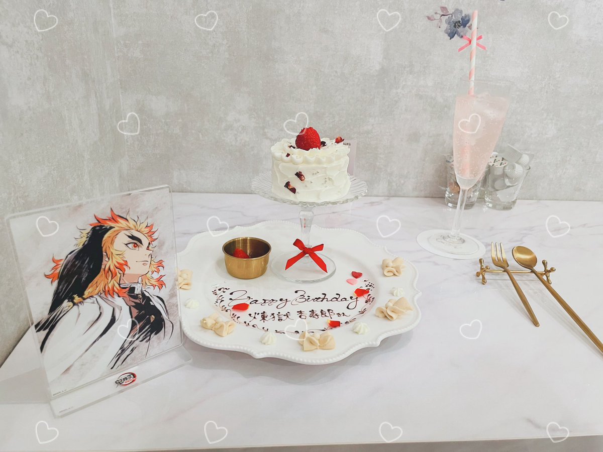 usgds_sena's tweet photo. \ ʜᴀᴘᴘʏ ʙɪʀᴛʜᴅᴀʏ /
先日の5月10日は煉獄さんのお誕生日ということでお出かけしてきたよ🙌！
煉獄さんの出生地・桜新町にある桜神宮でお参りして、新宿のケーキ屋さんでプレート作っていただきました！夕ご飯は柿安の牛鍋弁当🍱！
超充実の誕生日でした！
煉獄さんお誕生日おめでとーー🥳🥳🥳 https://t.co/Zg45kIoeji