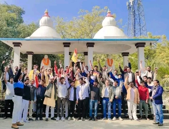 BuddhiAdvocate's tweet photo. सरदार सेना प्रतापगढ़ में https://t.co/vitSk30Ik9