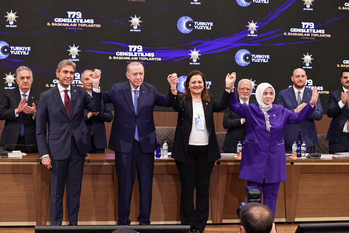 BURCU KÖKSAL tweet media