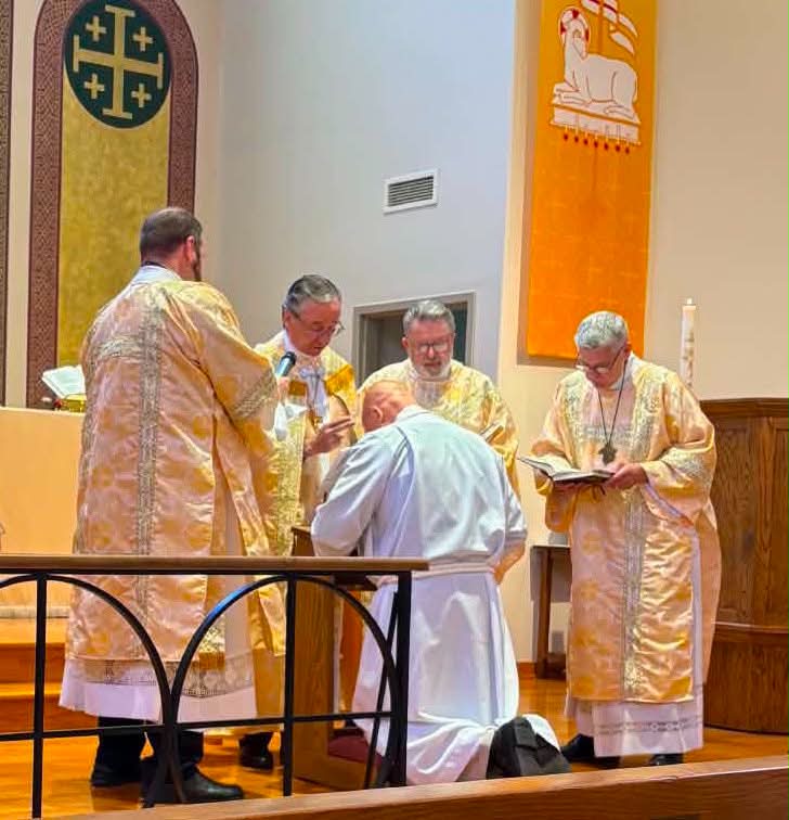 LCMSMAF's tweet photo. 🎉Congrats to Army Reserve Chaplain Andre Frandle upon his installation service at Grace Lutheran Church in Clarksville, TN. May God be with Chaplain Frandle and his family. https://t.co/3Wh7hOpnEX
