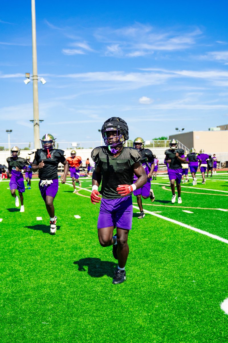 kycashmain's tweet photo. Coaches don’t forget next wednesday is our spring game at booker may 20th! @Andy_Villamarzo @ChadSimmons_ @NP_Florida @PrepRedzoneFL @CoachWoodsC @ZBlostein247 @247recruiting @HTBAnthony https://t.co/7id5Gub05i