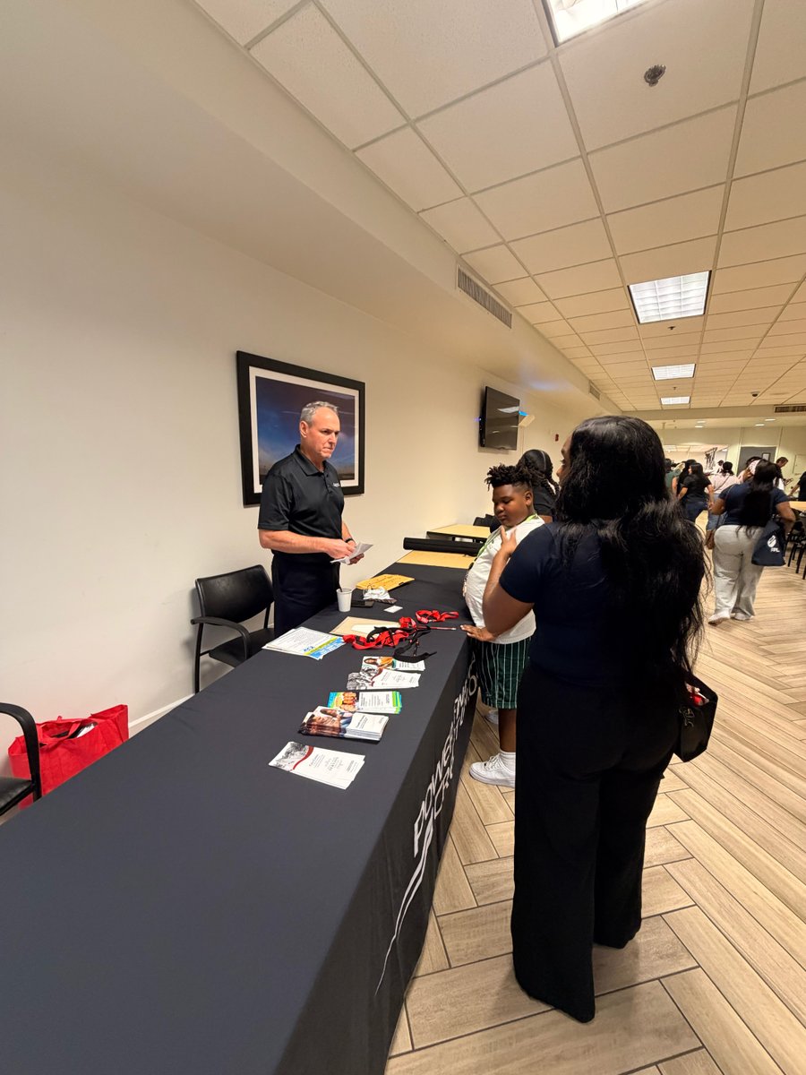 PowerFiCU's tweet photo. We had a great time supporting #TakeYourChildToWorkDay with our valued partner, @insidefpl! ⚡ It was amazing to see the next generation explore, learn, and get inspired. We’re grateful for the opportunity to continue supporting our partners and the communities they serve! https://t.co/OXnp0fM5et