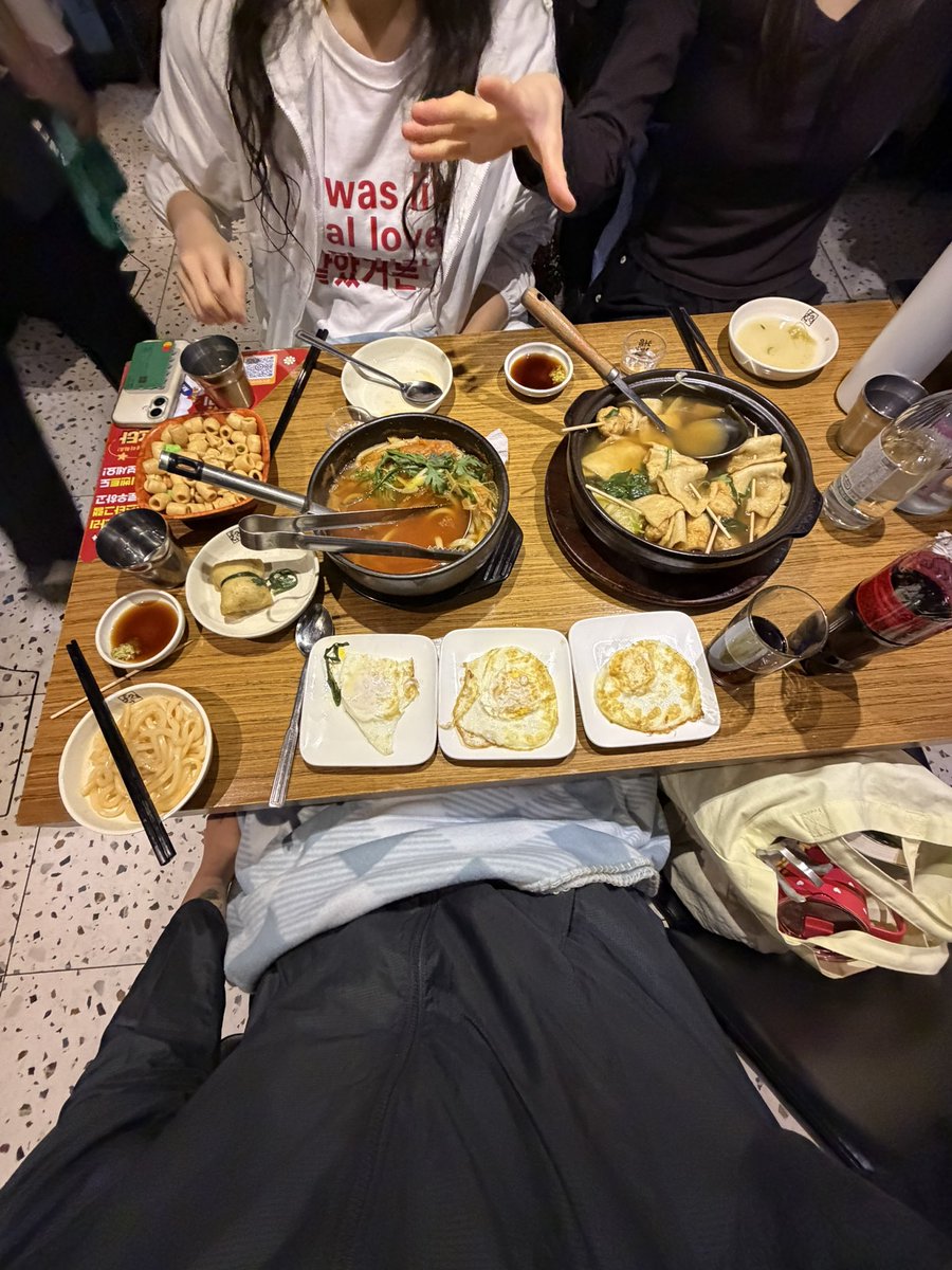 늘 tweet media