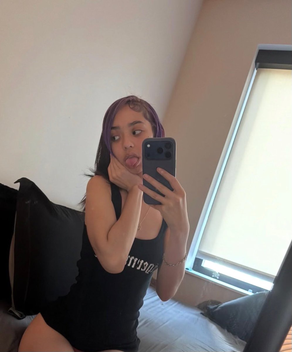 Angiee tweet media