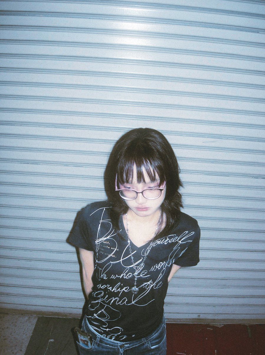 废 tweet media