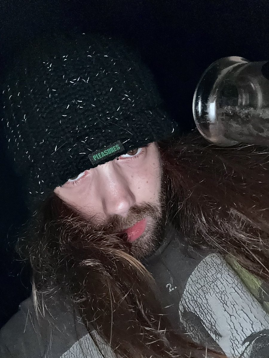 _deathplus's tweet photo. I’m bored.. New music Sunday https://t.co/VlaVM5Q5KC
