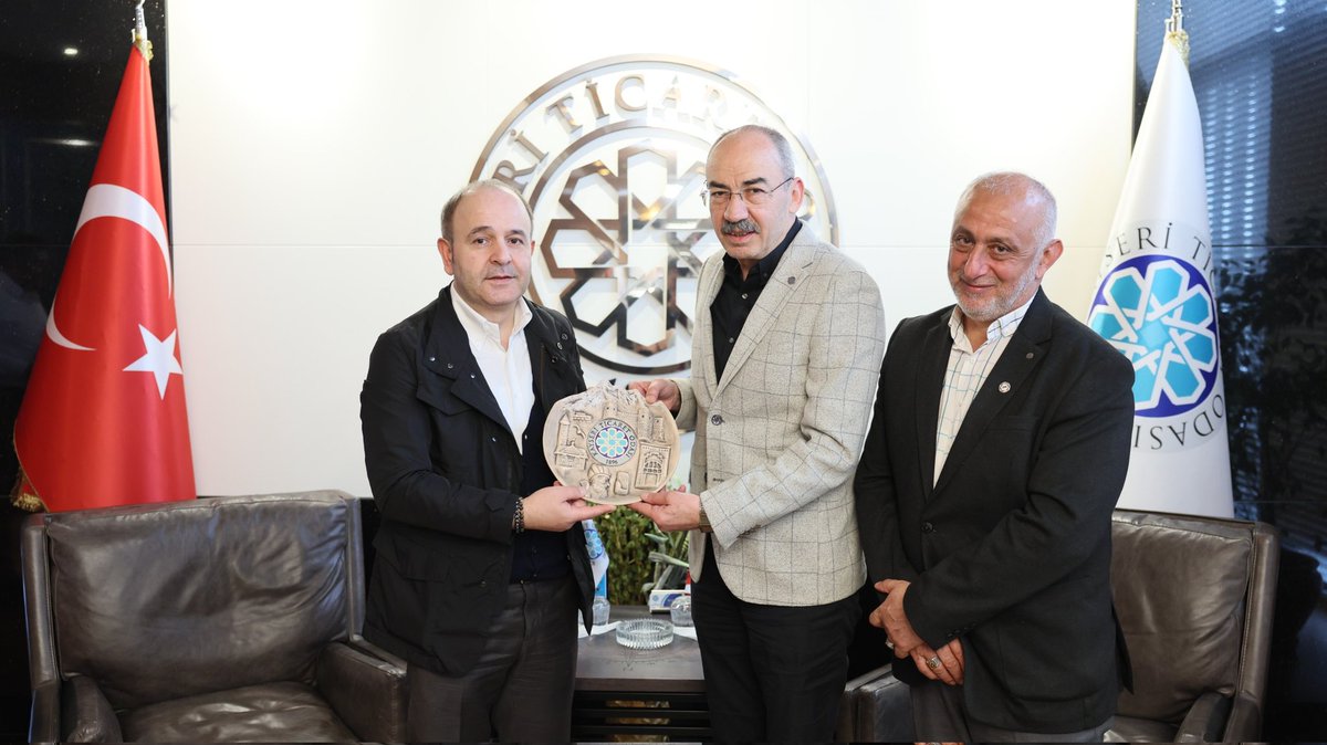 Kayserito's tweet photo. Başkanımız Ömer Gülsoy, Türkiye Perakendeciler Federasyonu (TPF) Genel Başkanı Sn. Ömer Düzgün, Kayseri Perakendeciler Derneği ( PERDER ) Başkanı Mehmet Bucukoğlu ve Genel Sekreter Halit Kurt’u makamında konuk etti.

Sektörün nabzının tutulduğu ziyarette; perakende dünyasındaki güncel gelişmeler, yerel zincirlerin ekonomimize sağladığı katma değer ve geleceğe yönelik stratejik iş birliği imkanları üzerine verimli bir istişare gerçekleştirildi.

Nazik ziyaretleri için Sn. Ömer Düzgün ve Sn. Mehmet Bucukoğlu’na teşekkür eder, perakende sektörüne değer katan çalışmalarında başarılar dileriz.

@Omer_Gulsoy_KTO
@tpfakademi
@omerduzgun25