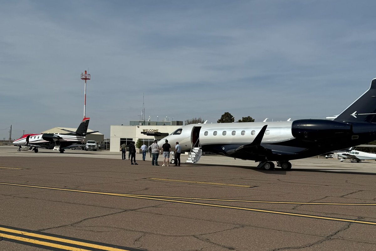 GalaxyFBO's tweet photo. From Point A to Beyond ✈️

A busy day of operations at Galaxy FBO at Big Spring McMahon-Wrinkle Airport. We’re proud to support cross-country transient traffic with quick-turn fuel stops, while welcoming travelers exploring West Texas through a convenient stop in Big Spring. https://t.co/Ppg6eGlHkn