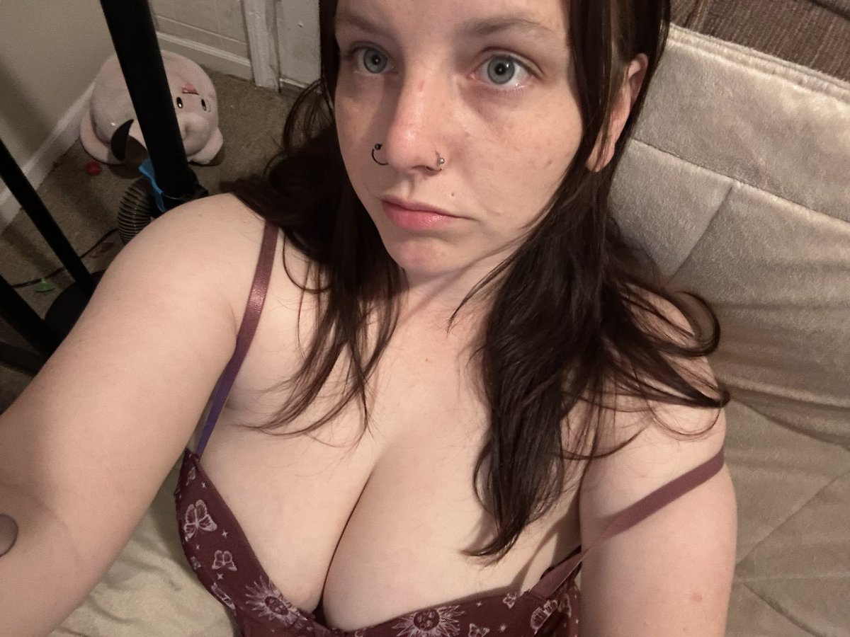 kawooty's tweet photo. Like and repost for a freebie 😘

#pawg #onlyfans #content #hemşire #paypig #emo #goth #goon #gooner #alt #egirl #gooning #finsub #findom #sell #UniversidadPública #promotwt #nsfw #nsfwtwt #anime #DíaDeLaMadre #adult #nude #promo https://t.co/jVLOkH8oTm