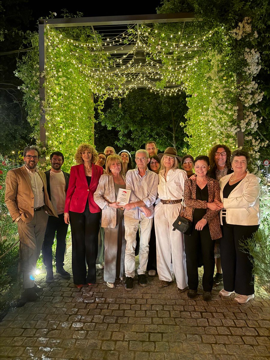 OPCGalicia's tweet photo. Seguimos disfrutando del FamTrip que organiza el Zaragoza Convention Bureau @ZaragozaTurismo, conociendo la ciudad.
Ayer asistimos a un homenaje a Antonio García, presidente de OPC Murcia @congresoOPC_es que se jubila.

@OPCAsturias @opccatalunya @OpceCantabria @OPCEVasca https://t.co/Fx5W1t6Eat