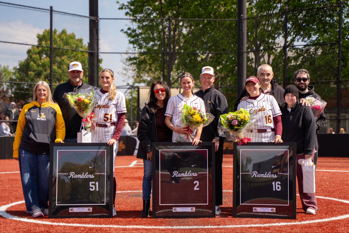 Loyola Softball tweet media