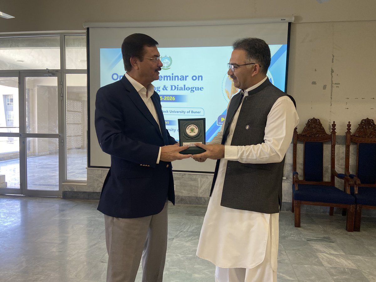 Prof Jamil Ahmad (Chitrali) tweet media