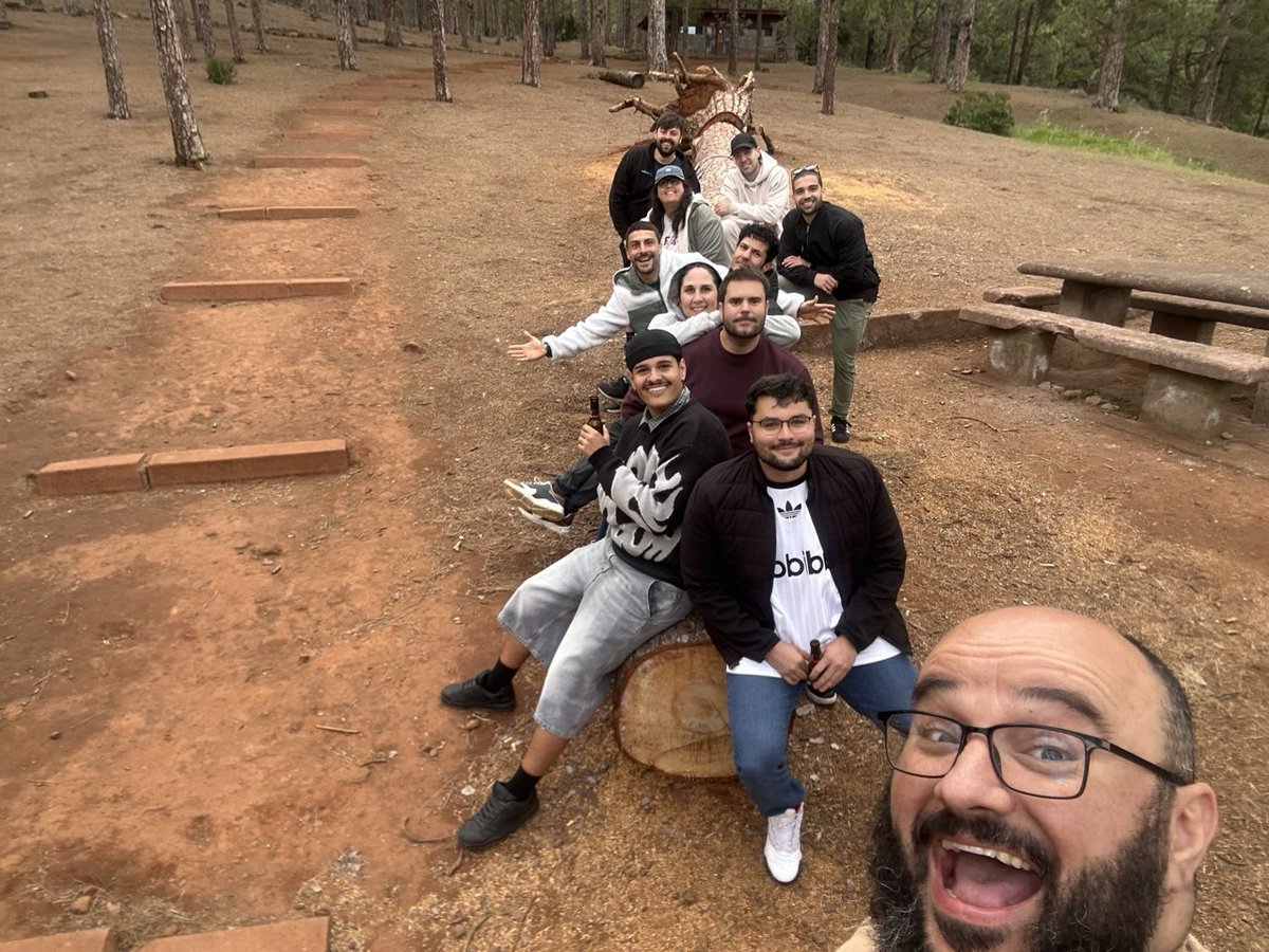 leanfulness_es's tweet photo. 💫Siempre es un placer encontrarnos ✨

En la última Monthly compartimos avances, inquietudes y aprendizajes, pero sobre todo lo pasamos bien.

Y, cuando terminó la reunión... nos fuimos al monte para seguir compartiendo y disfrutando en buena compañía

¡Qué suerte la nuestra! 🙌 https://t.co/jVBxpUncZA