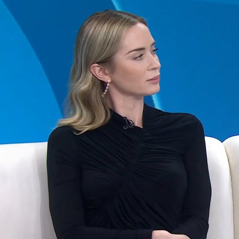 best of emily blunt tweet media