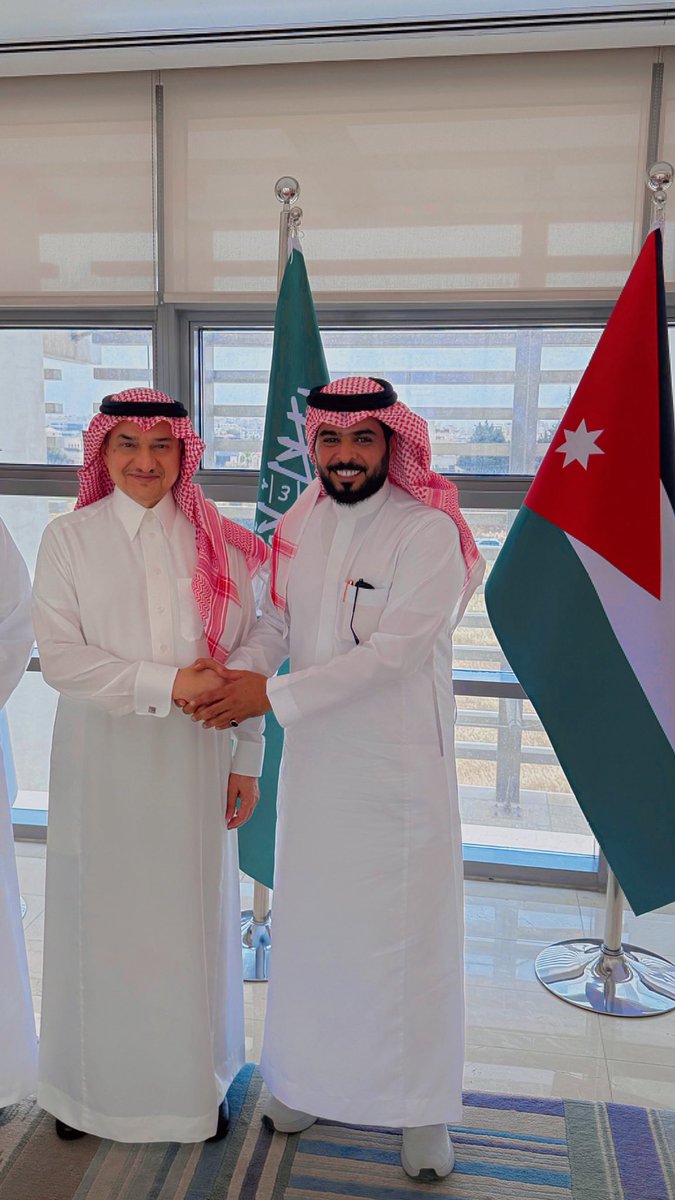 mkled_82's tweet photo. تشرفنا هذا اليوم ووفد مجلس الأعمال السعودي الإردني يرئاسة م. عبدالرحمن الثبيتي .. 
بلقاء سمو السفير صاحب السمو الأمير / منصور بن خالد بن فرحان آل سعود سفير خادم الحرمين لدى #الأردن بمكتبه بمقر السفارة ب #عمّان
وقد تم مناقشة عدد من المواضيع ومبادرات المجلس لتعزيز ودعم العلاقات الإقتصادية والتجارية والاستثمارية بين البلدين الشقيقين 
@KSAembassyJO 
@ahmadalshgdli @thobaityah @mossa_abdullahm