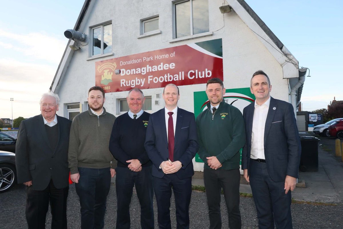CochraneDUP1's tweet photo. Delighted to welcome Communities Minister @gordonlyons1 to Donaghadee last night to meet a wide range of local organisations doing outstanding work across our community, including Donaghadee FC, Donaghadee RFC, Ards & Donaghadee Cricket Club, Dee Runners, Donaghadee Seaside Sharkies and Flutes & Drums, Donaghadee. 

Many thanks to @StephenDunneMLA for organising such a worthwhile and well-attended visit.

It was a great opportunity to showcase the strength of community spirit in Donaghadee — but also to underline the clear need for further investment as the town continues to grow.

We now need to see real progress at Crommelin Park, including delivery of a much-needed 3G pitch and enhanced facilities to support local clubs and residents. Alongside colleagues, I will continue to press for these much needed upgrades. 

Thank you to all the volunteers and groups for the warm welcome and everything you do 👏 ⚽️🏉🏏🥁🏃‍♀️🦈