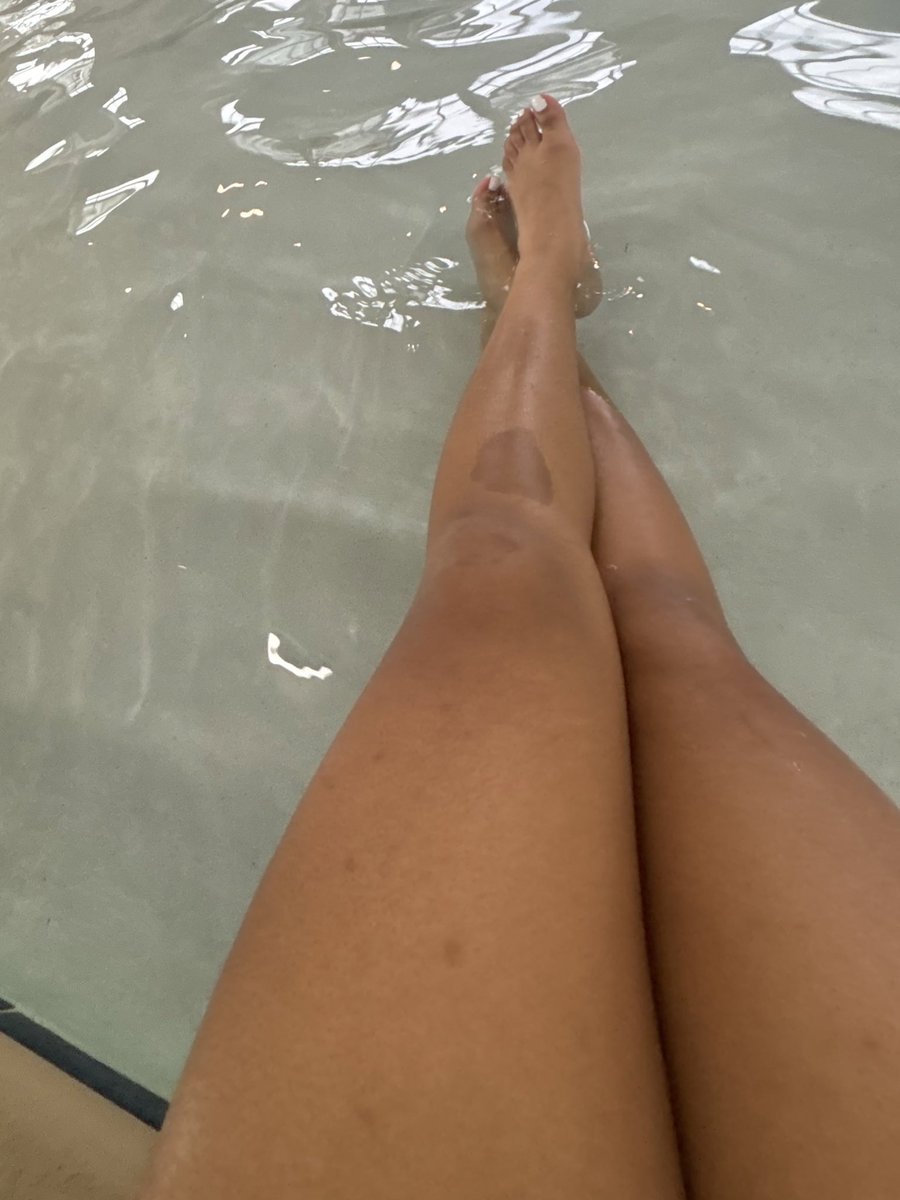 Sunnxsoless's tweet photo. First Post; Sunnamii + chill spa day🫧 
#feetfetish #feet #buymycontent https://t.co/djgQLtfZ5q