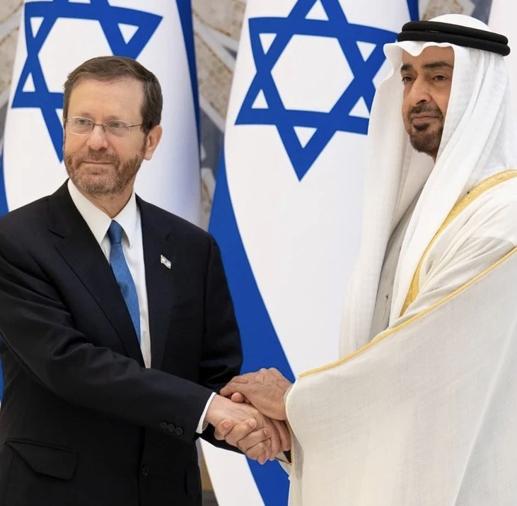 dailyislamist's tweet photo. 🗣️ ABD'nin İsrail Büyükelçisi Mike Huckabee:

"İsrail BAE'ye Demir Kubbe sistemleri ve bunları işletmelerine yardımcı olmak için personel gönderdi.

BAE ile İsrail arasında olağanüstü bir ilişki var." https://t.co/7Xb774yucc