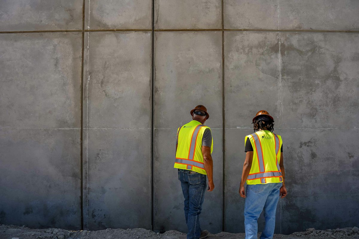 highlanderbuilt's tweet photo. Safety is built into every step, not added on at the end.

The strongest teams are the ones that stay aware, communicate clearly, and look out for each other on every jobsite. It’s not just about meeting standards, it’s about protecting people.

#GordonHighlander https://t.co/I7sjcNXUSK
