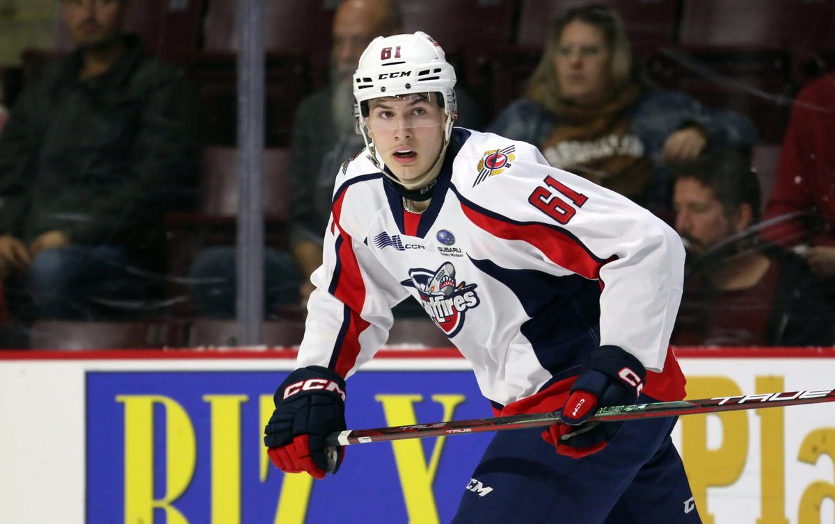 Ovi tweet media