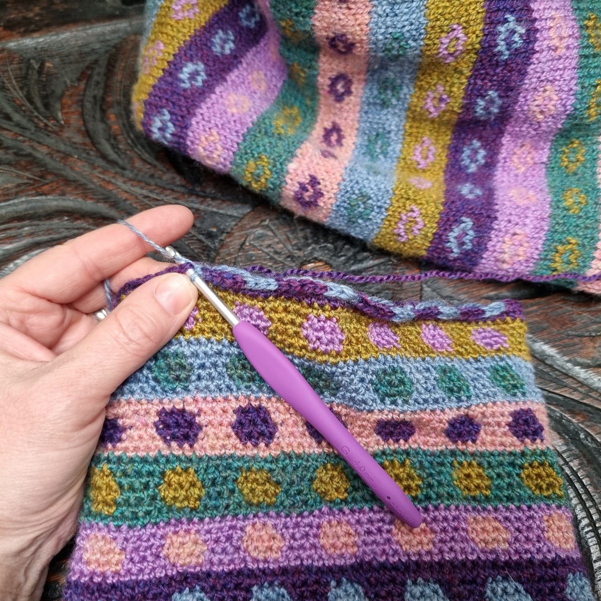 ArielNole's tweet photo. I love knitting! https://t.co/vc2kvYAv4t