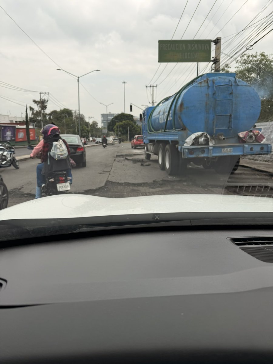 emiponce21's tweet photo. @ClaraBrugadaM @SSC_CDMX Sí claro, como la Picacho ajustó https://t.co/7HYigBFCvj