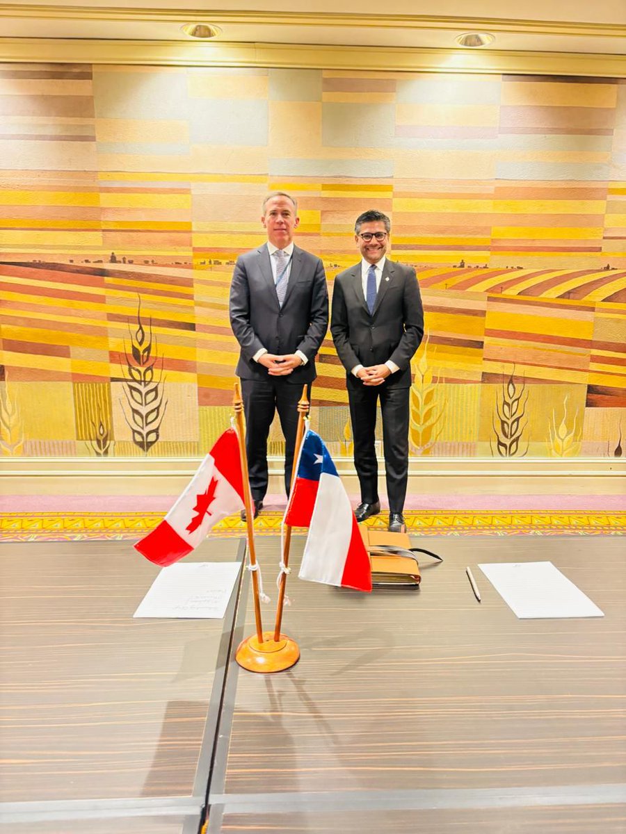 Canada in Chile tweet media