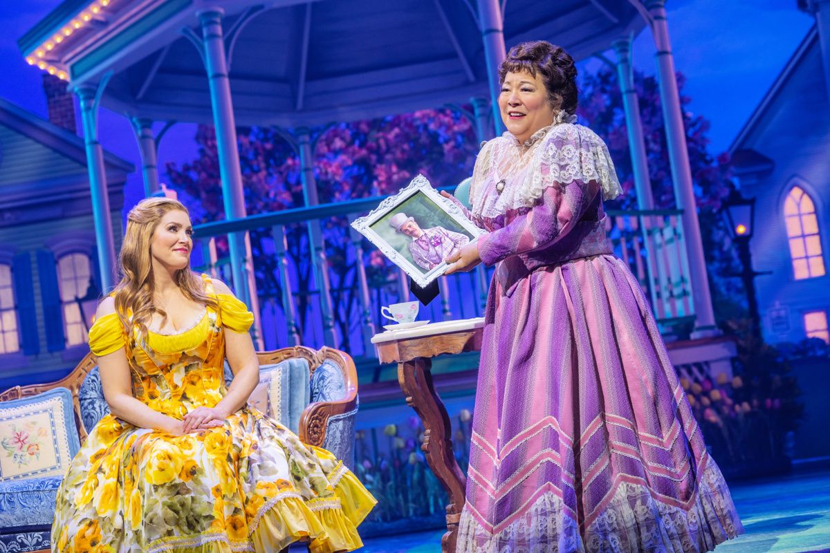 kekeLMB's tweet photo. Je n'avais pas du tout prévu d'aller voir Schmigadoon à Broadway car ce genre de musical n'est pas ma tasse de thé. Mais j'ai aimé ! Mon compte-rendu complet ici 👇🔗 https://t.co/BbCoPKFSKX
#Broadway #Schmigadoon #NederlanderTheatre https://t.co/GTgEn6kfJl