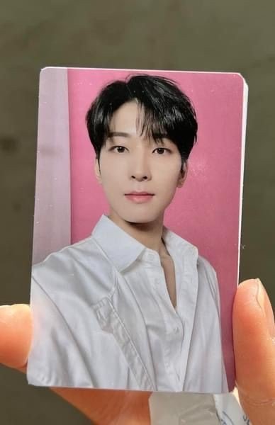 heartteuwon's tweet photo. #wtb photocard wonwoo cafe barbie budget 130k plis mau bgttt😔✋🏻want to buy ina seventeen svt wtb wts wonu https://t.co/aipoQ7456y