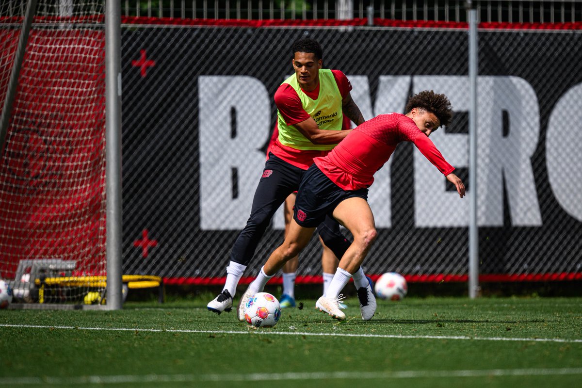 Bayer 04 Leverkusen tweet media