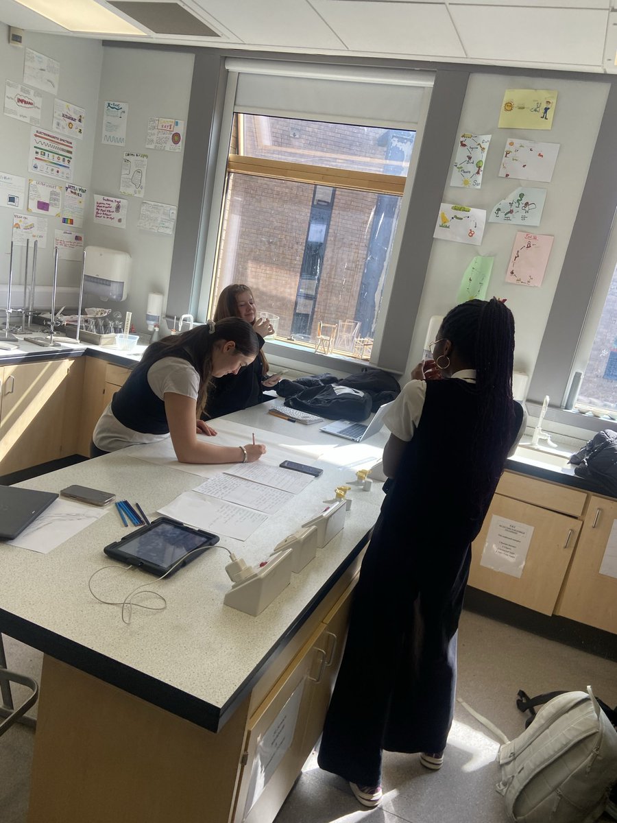 SSHSScience tweet media