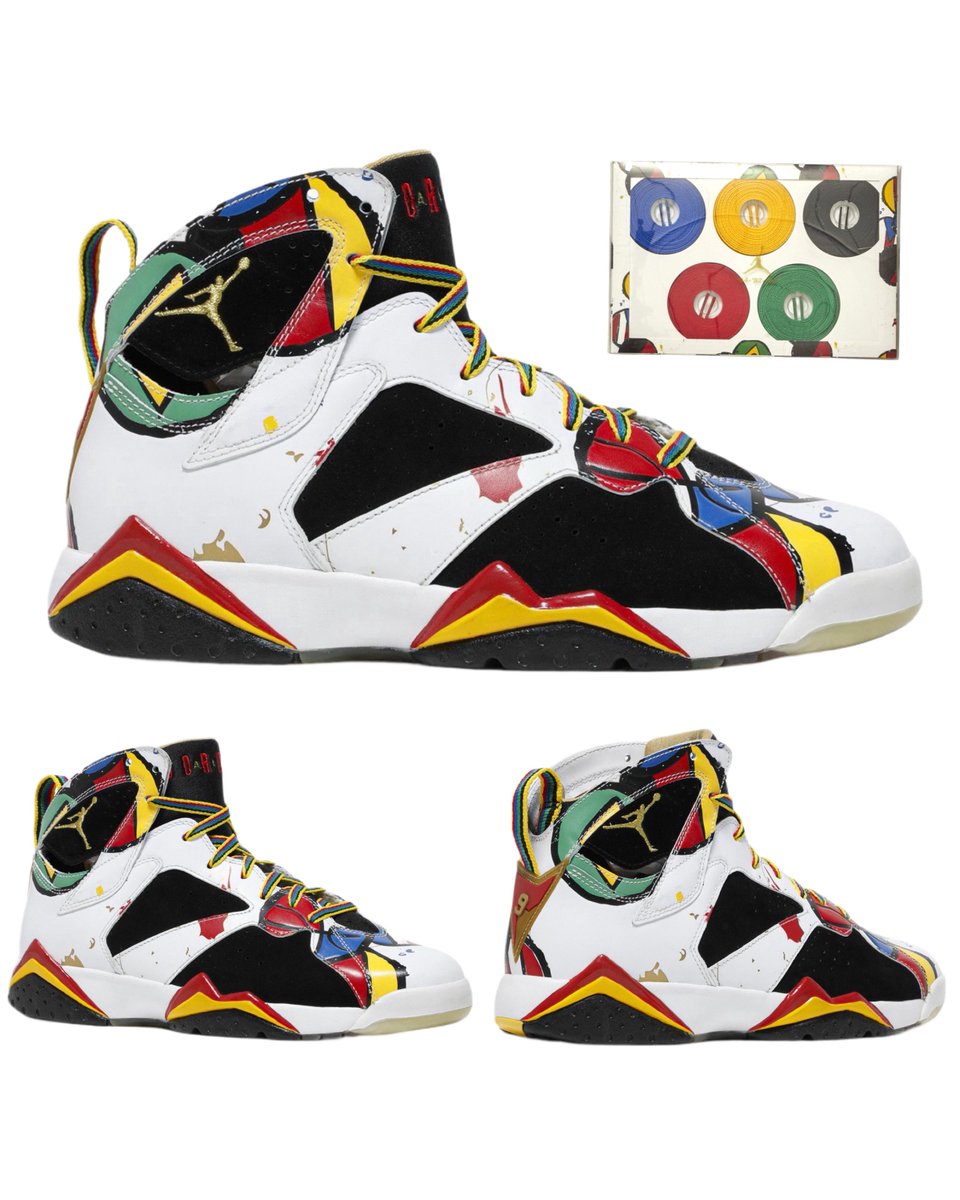 zSneakerHeadz tweet media