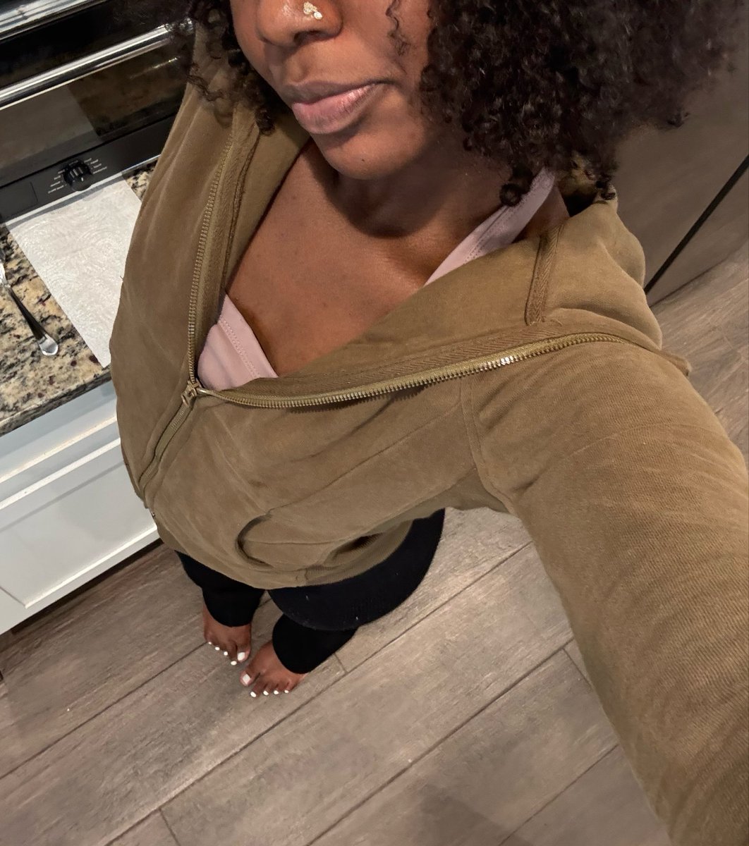 khylisocute's tweet photo. toes out tdy🩷 #selling #sellingcontent #prettytoes #prettypussy #buyersonly https://t.co/CEltYhMCft