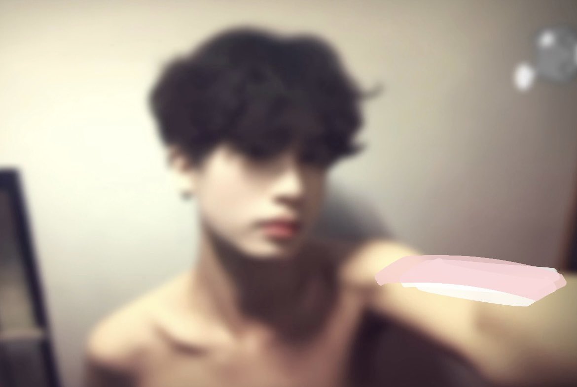 yi (@jingbiy10) on Twitter photo 