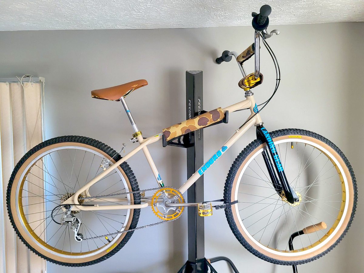 BmxmuseumGAry's tweet photo. a 1982 SE Racing,. OM flyer Enduro! a very early example of Canit brakes on a bmx..finally, some re-issue comp 2 tires to add some final details. Looks amazing to me!!!
https://t.co/DwGltNI3St https://t.co/ec5HO5ZSoZ