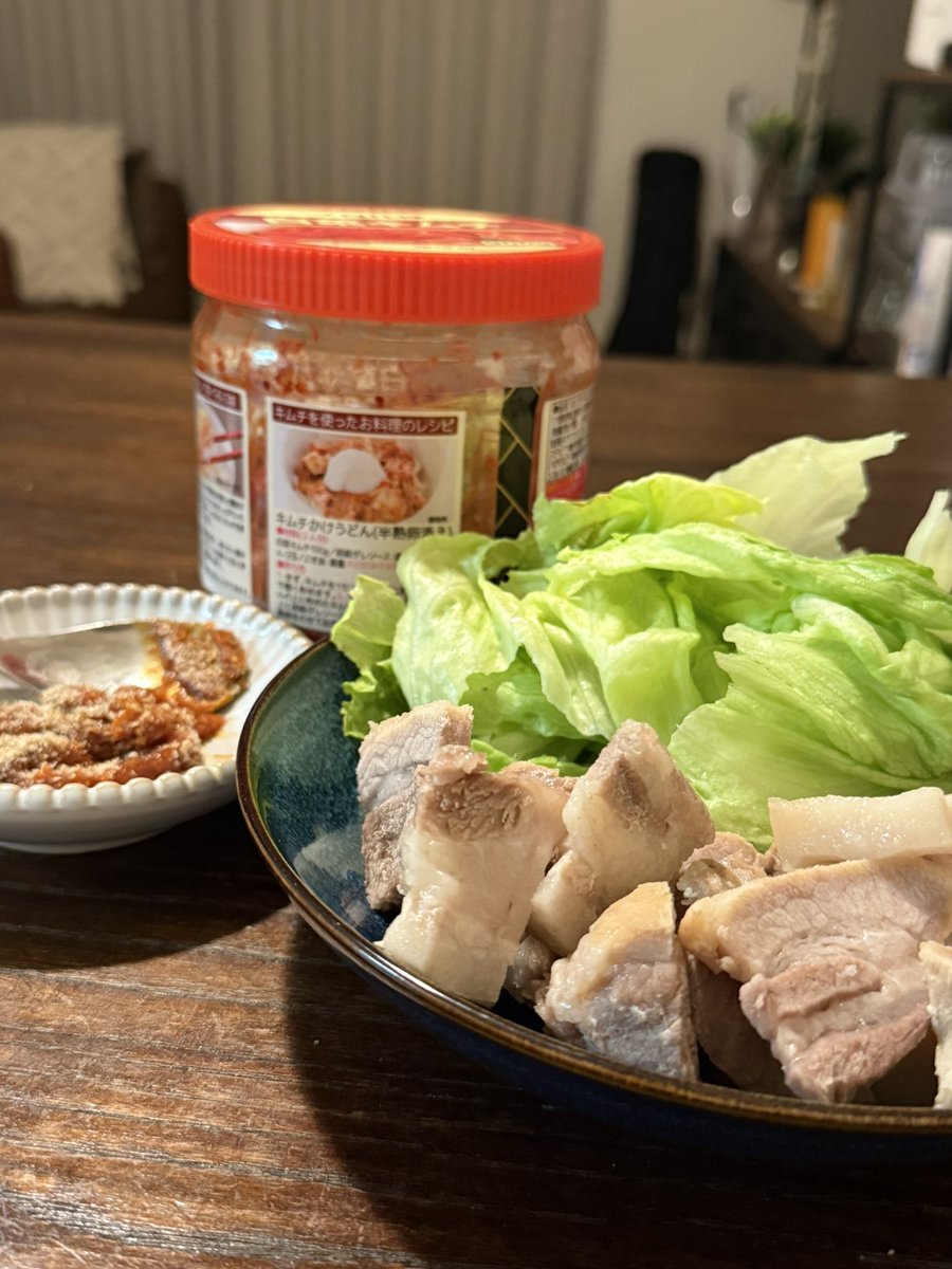 Tworks_91s's tweet photo. 無性に食いたくて、帰ったら秒でポッサム作りました🥩 https://t.co/ycuDNuxbtA