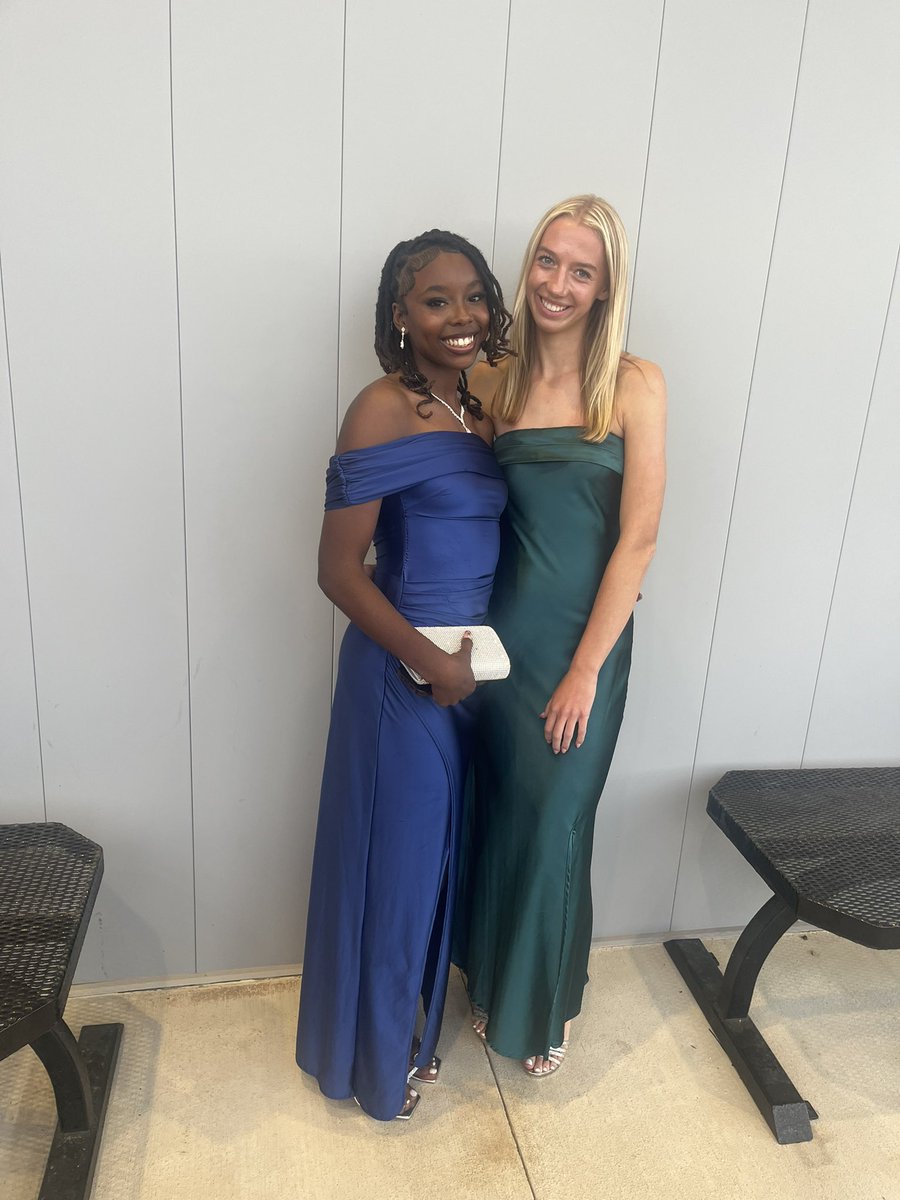 AlvinHSTrack's tweet photo. Congratulations to all of our athletes for being nominated at the Alvin ISD AIMS Awards. Hayden Perkins &amp; E’Myri Williform for Track/ Zackery Mendoza &amp; Reagan Strban for cross country. A huge congratulations to Boys Track for being nominated for Male sports team of the year. https://t.co/72AWQiBK7p