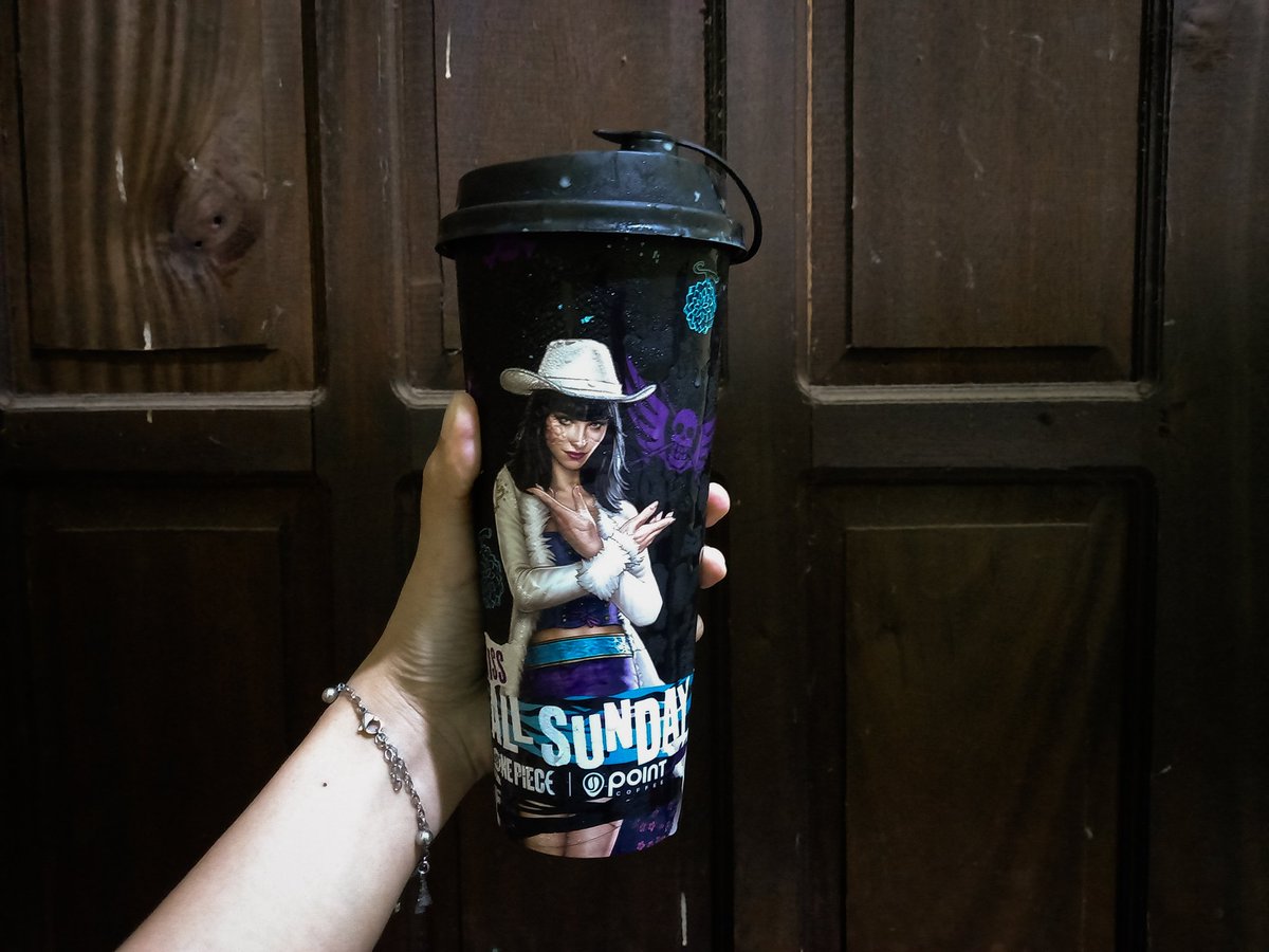 weirdeyz's tweet photo. Point Coffee x One Piece LA ​🏴‍☠️💜 https://t.co/FH1JdEnps6