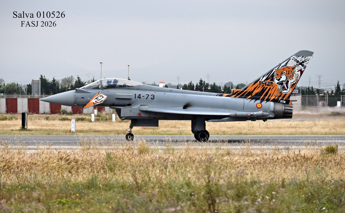 05derecha's tweet photo. Recordamos la espectacular llegada a la #BASanJavier de los dos #Eurofighter "Chicos" del #Ala14 que participaron en el Festival Aéreo de San Javier (#FASJ 2026). @EjercitoAire  @SpottersMurcia https://t.co/Vu87SkQCTu