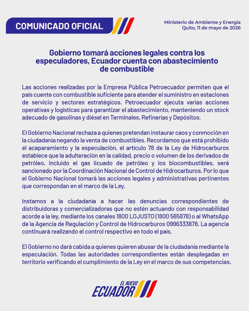 fabriciovelav's tweet photo. En el comentario de hoy en A Primera Hora advertía que alguien miente, porque el Gobierno la víspera hablaba de especulación como antesala al aumento del precio de las gasolinas, mientras los comercializadores insistían en que no estaban recibiendo combustible y por eso la escasez.

Bueno, hoy, con nuevo precio (14 centavos más por galón de Diésel, Extra y Ecopais, y 21 centavos el precio sugerido de la Súper), los problemas continúan.

Se mantienen las filas en las gasolineras que tienen combustible, en otras no hay Extra, y en otras no tienen nada y permanecen cerradas.

Es decir, la situación NO es normal, y a esta hora es claro que las gasolineras no cuentan con stock para abastecer la demanda.

El Gobierno, con absoluta honestidad, debe explicar qué está pasando. Vale la pena recordar que el viernes la ARCH admitió que había retrasos en el transporte de combustibles.

¿Van a seguir negando que hay desbastecimiento?