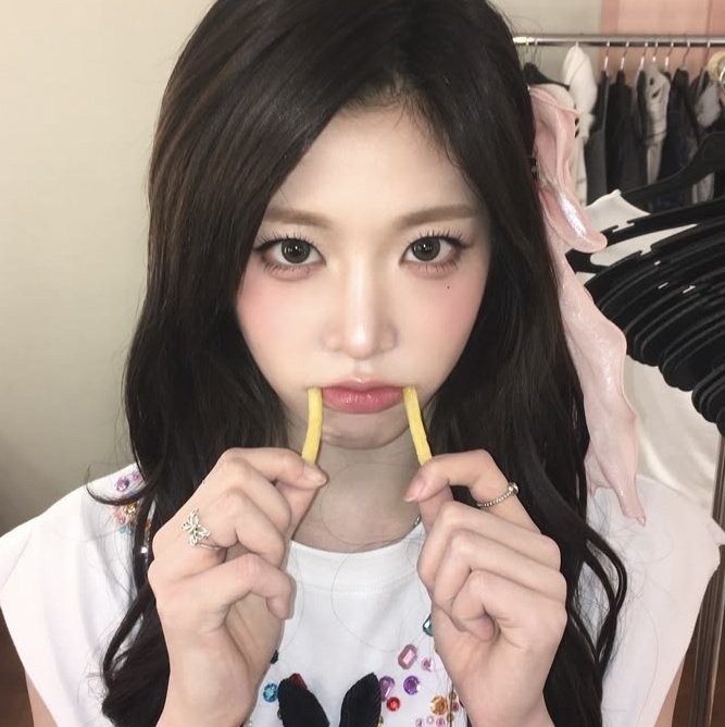 riri ౨ৎ ˙⋆.˚ MAYU DAY!! tweet media