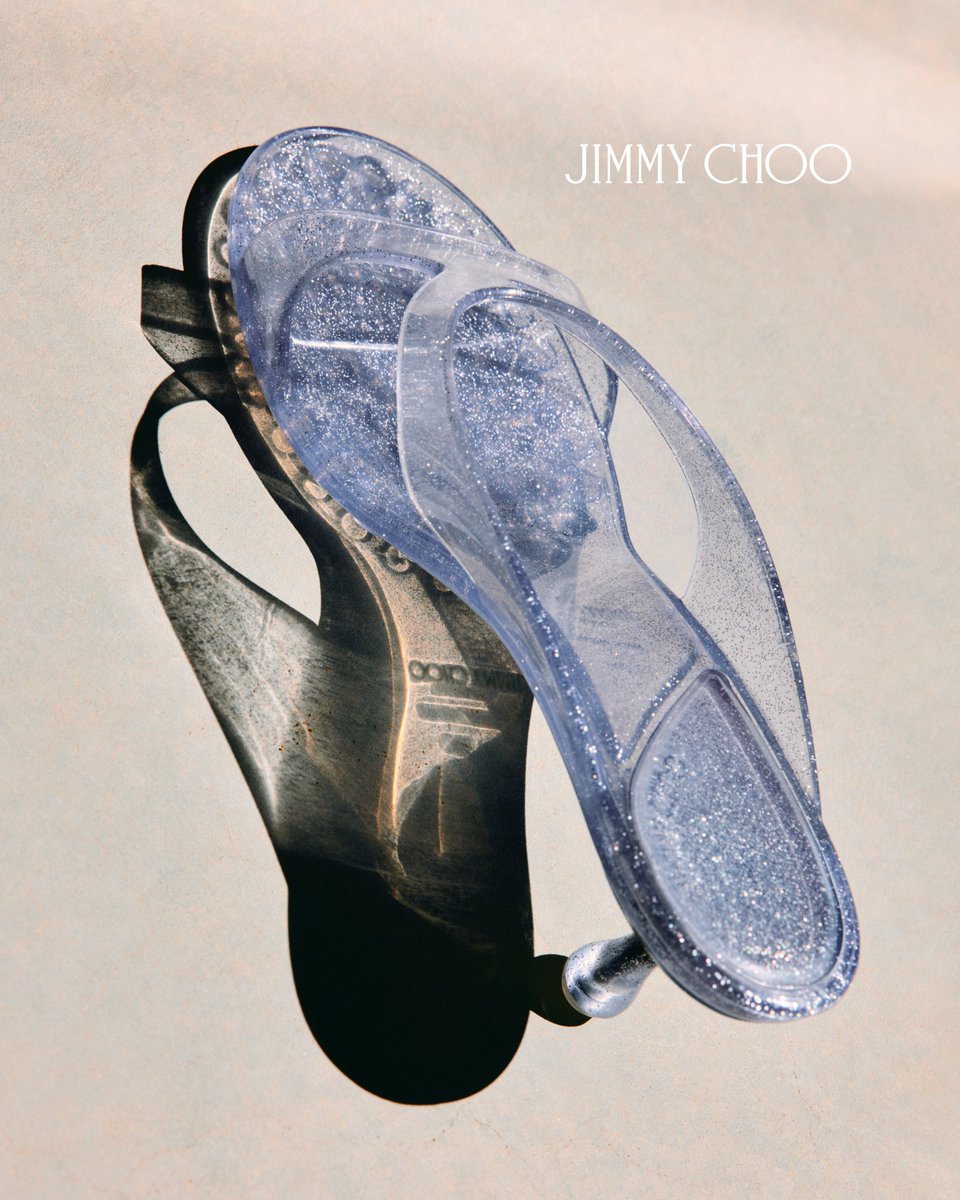 jimmychoo's tweet photo. Introducing the Jelly Drop - a juicy new take on a summer classic.

#JimmyChoo

https://t.co/OpGkz2I43r https://t.co/fCMiFncjBz