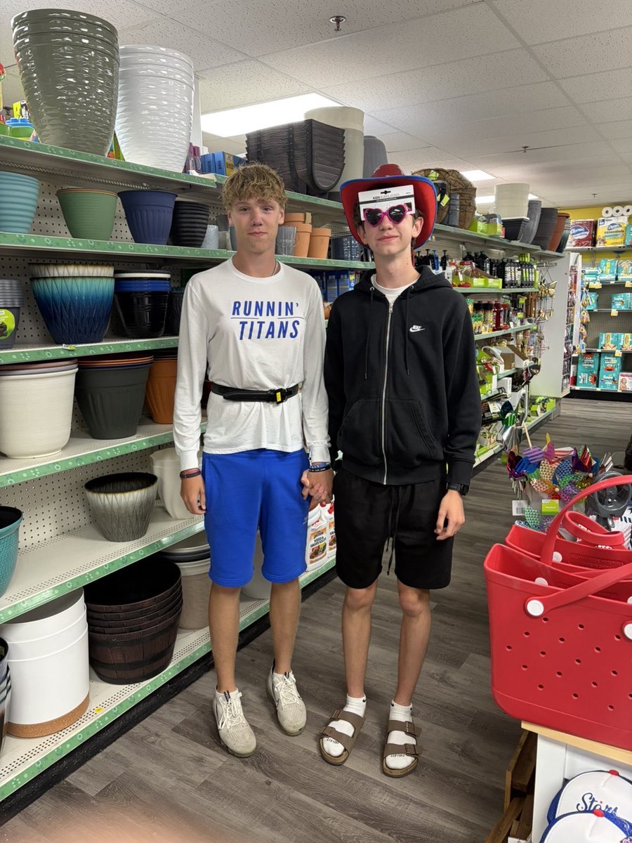 StengGang's tweet photo. These love birds are ready to go for districts at Fremont! https://t.co/TpNke86CJ2
