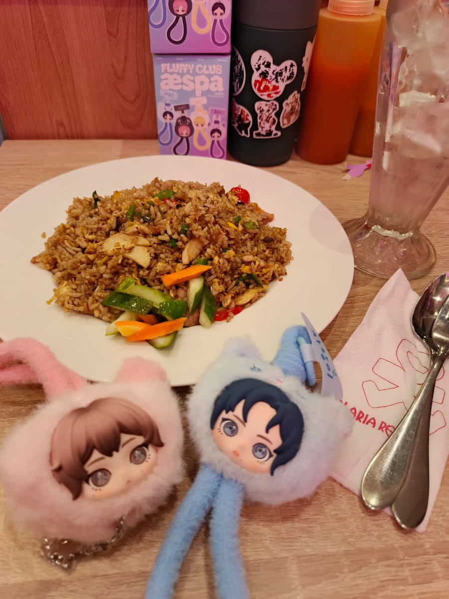 ianthian's tweet photo. Walaupum sisa 2 pass ke popmart nyari kuyang kuyang ini, aku puas pas unboxing 😭 winter secret, karina pulanggg https://t.co/fY8r4pH02f