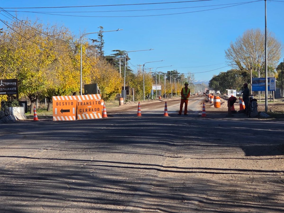 InfraMza's tweet photo. 🚧Obra RN 143: conocé el cronograma de desvíos y las nuevas zonas intervenidas esta semana. 👉Más info: https://t.co/5wYLqLxlMo https://t.co/2KinhoItfG