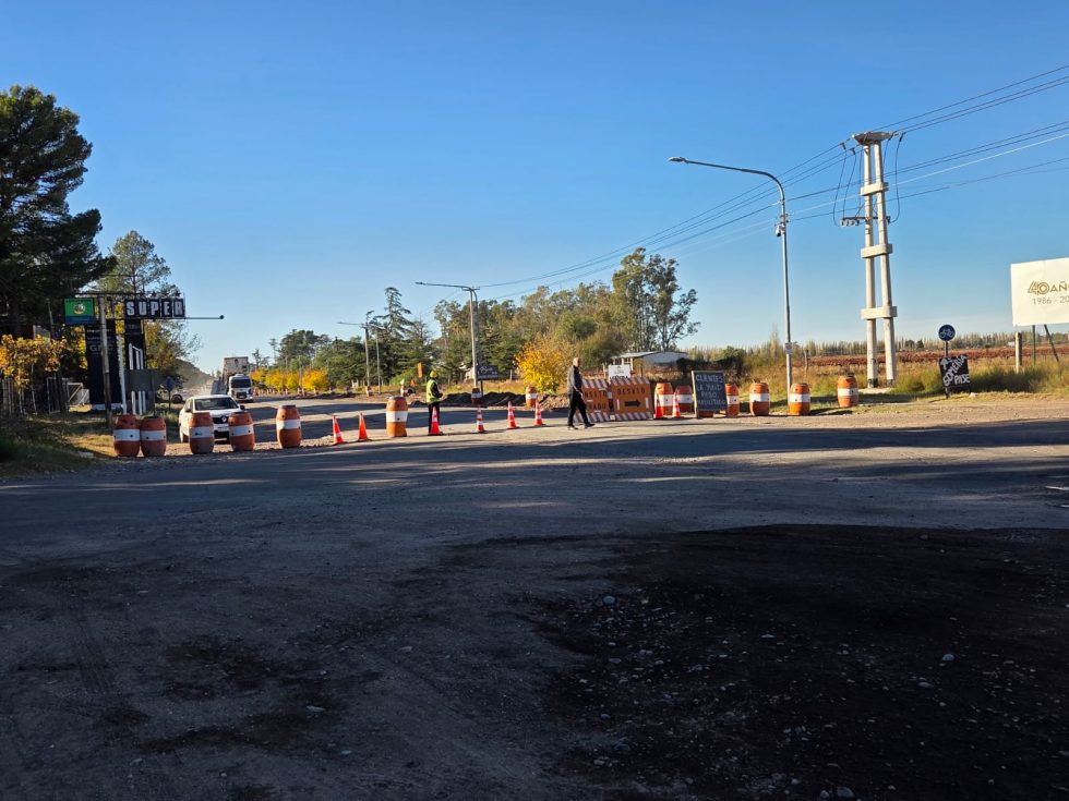 InfraMza's tweet photo. 🚧Obra RN 143: conocé el cronograma de desvíos y las nuevas zonas intervenidas esta semana. 👉Más info: https://t.co/5wYLqLxlMo https://t.co/2KinhoItfG
