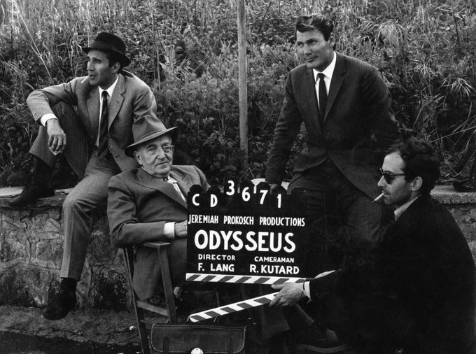RuizVidal7's tweet photo. Michel Piccoli, Fritz Lang, Jack Palance, and Jean-Luc Godard on the set of 'Le mépris' (1963). https://t.co/4JFFOuPlhN
