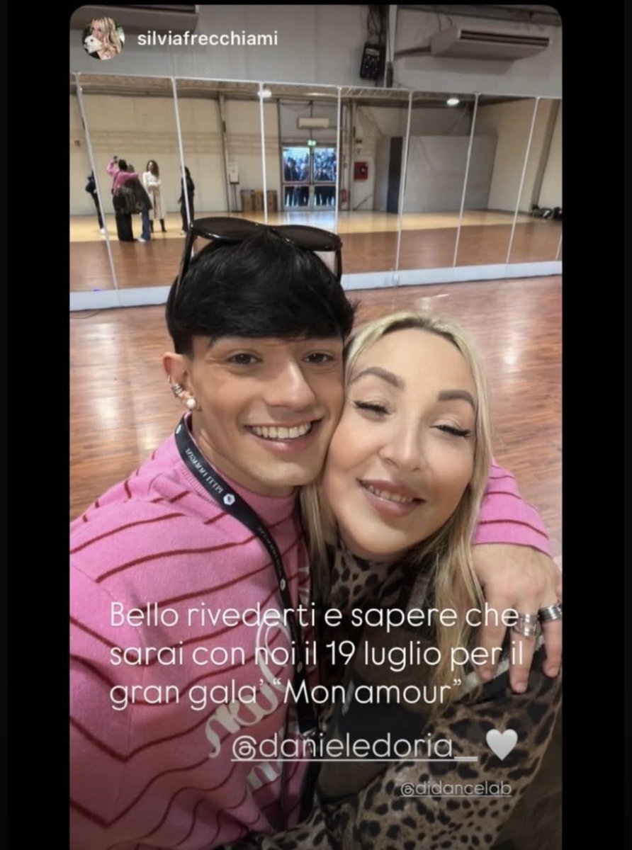 MagicWinxMusa's tweet photo. Manca qualcosa o meglio…qualcuno https://t.co/D5c7XvQakL