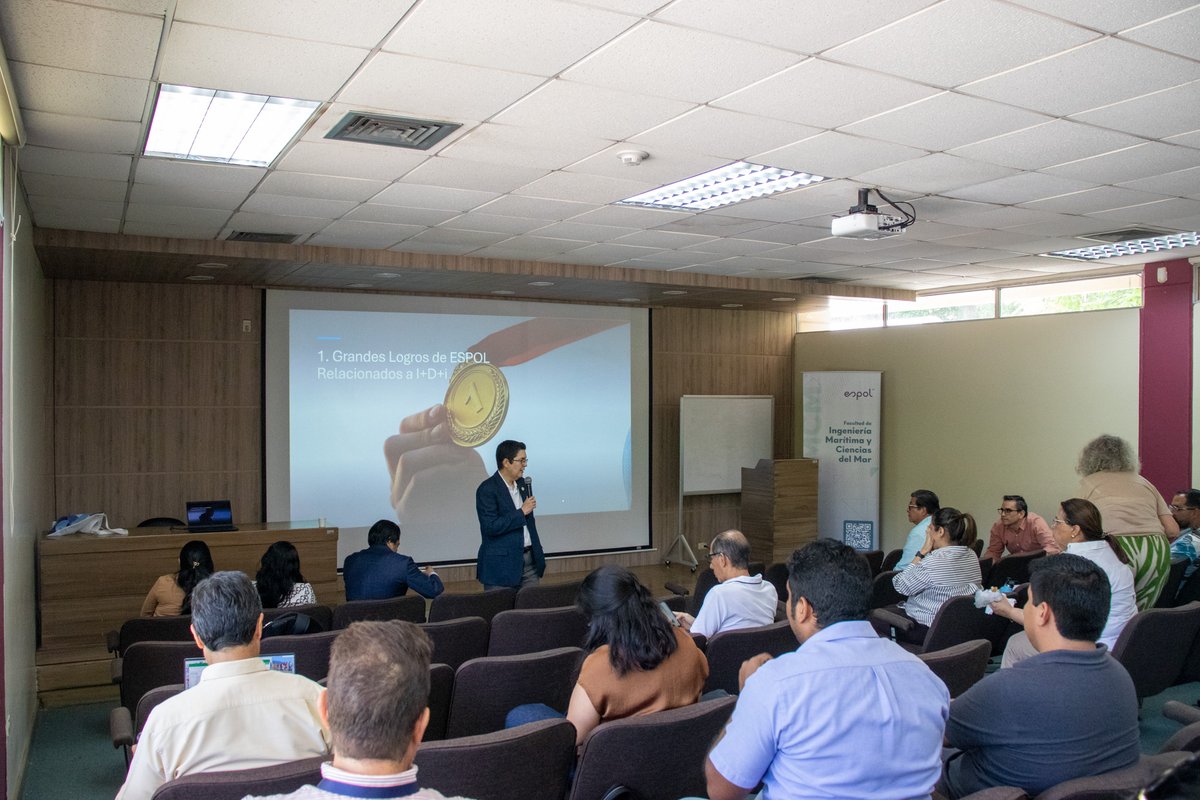 OtriESPOL's tweet photo. 📊✨ Junto al Vicerrector de I+D+i, el Decano de Investigación y la OTRI, compartimos con las unidades académicas los indicadores de innovación y el CTP investigación de la ESPOL, promoviendo el diálogo con profesores para impulsar la mejora continua y analizar nuevas propuestas. https://t.co/o57x69DbNi