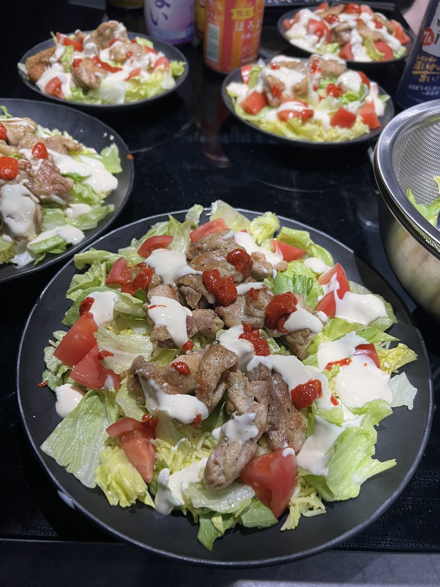 raimu_pw's tweet photo. Bobbさんレシピのチキンオーバーライス作成！！
ソースの粘度高くなってしまったため次回調整！
味は激うまでした!!
教えてくれたBobbさんありがとうございます😭
前回作った時よりも全然美味しかった😭 https://t.co/oLRwk1CNU5